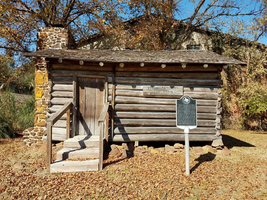 The Strode log cabin in Crockett, Texas