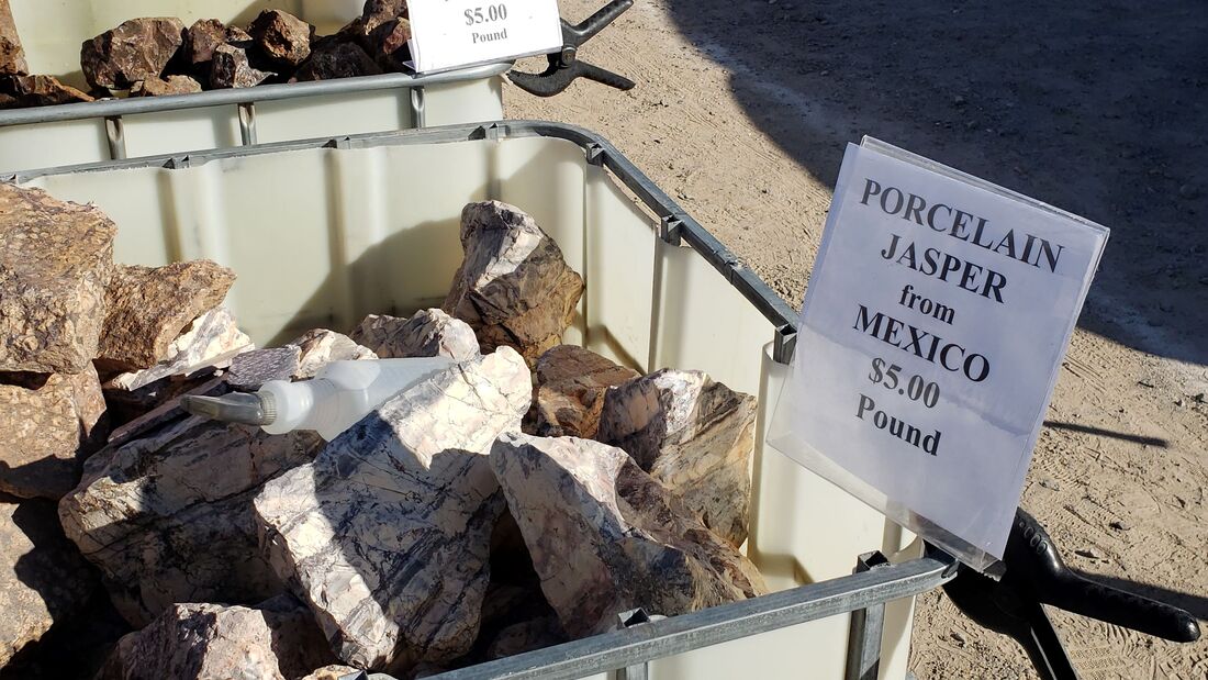 Mexican Jasper at Quartzsite Gem & Mineral Pow Wow